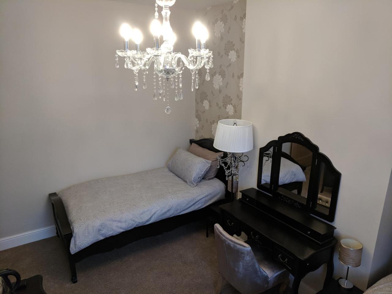 Lion House Bed & Breakfast With Restaurant Combe Martin Kültér fotó