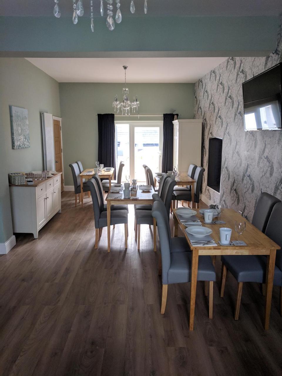 Lion House Bed & Breakfast With Restaurant Combe Martin Kültér fotó